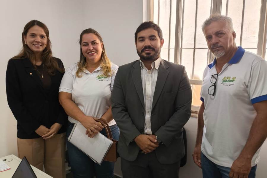 APLB MACAÚBAS REÚNE-SE COM O MINISTÉRIO PÚBLICO PARA DISCUTIR PAUTAS DA EDUCAÇÃO